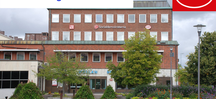 Bilden visar utsidan av Folkets Hus i Mölndal där Café Möllan ligger.