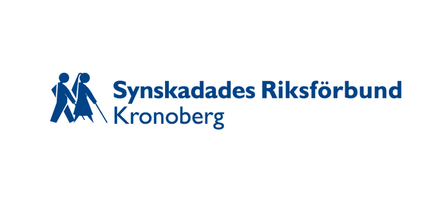 Logotyp för SRF Kronoberg har vit bakgrund med text och två figurer i blått. Till höger om figurerna står det Synskadades riksförbund Kronoberg.