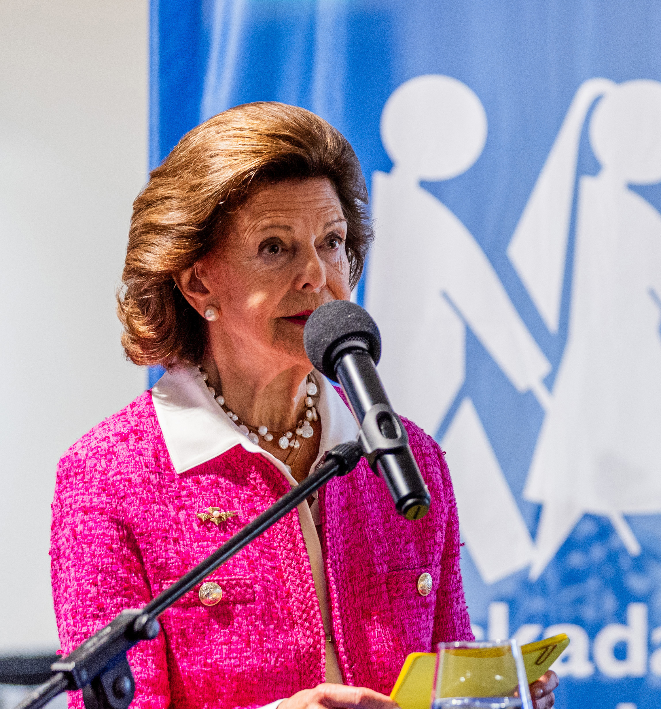 Drottning Silvia håller tal på invigningen av Synskadades Museum. 