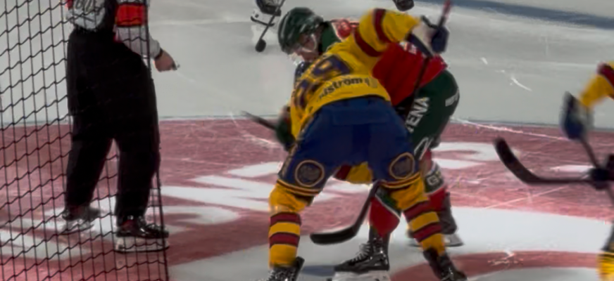 Bilden visar en tekningssituation från matchen mellan Frölunda och Djurgården i mars 2026